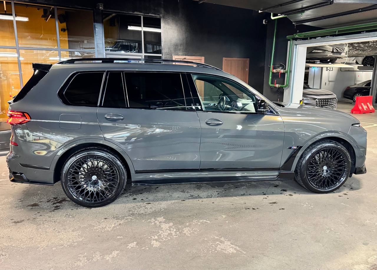 BMW X7 M60iid-5371