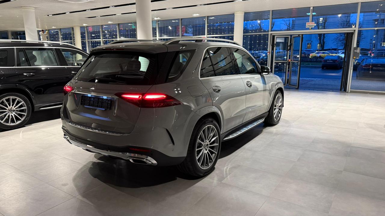 Mercedes-Benz GLE-Class 450id-5588