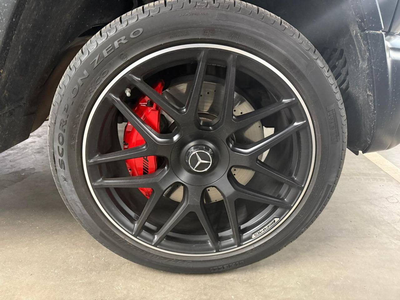 Mercedes-Benz G-Class G63id-3740