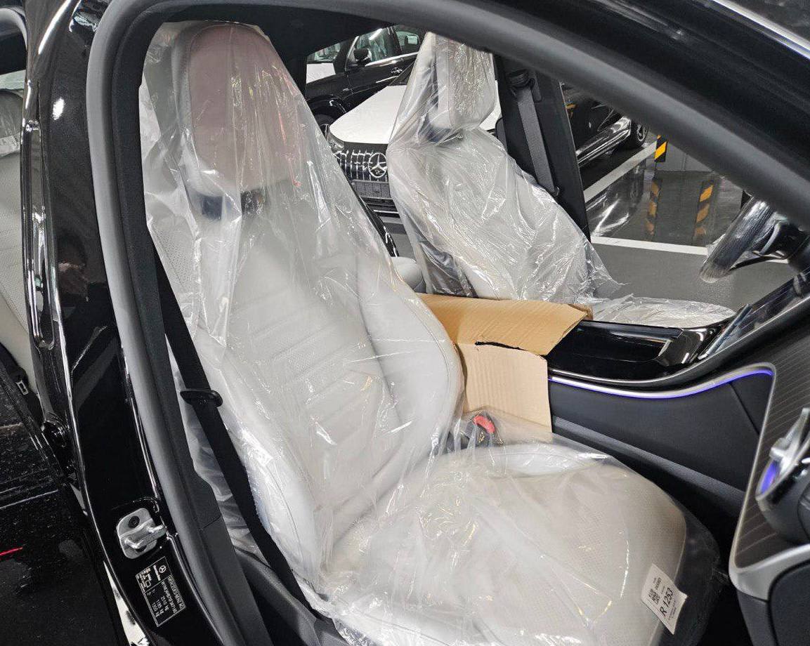 Mercedes-Benz GLC-Class 300 4Mid-3743