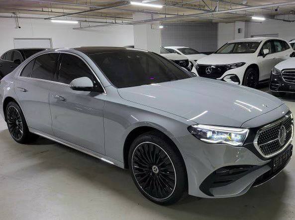 Mercedes-Benz E-Class 300 4Mid-3746