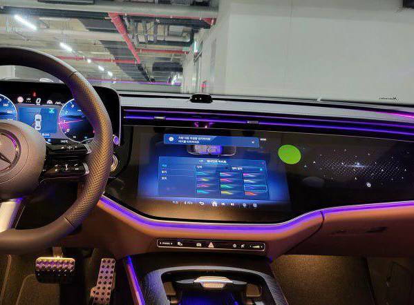 Mercedes-Benz E-Class 300 4Mid-3746