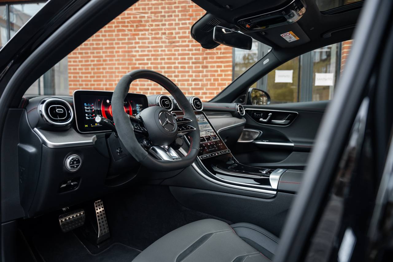 Mercedes-Benz C-Class 63 AMG S E-Perfomanceid-3755