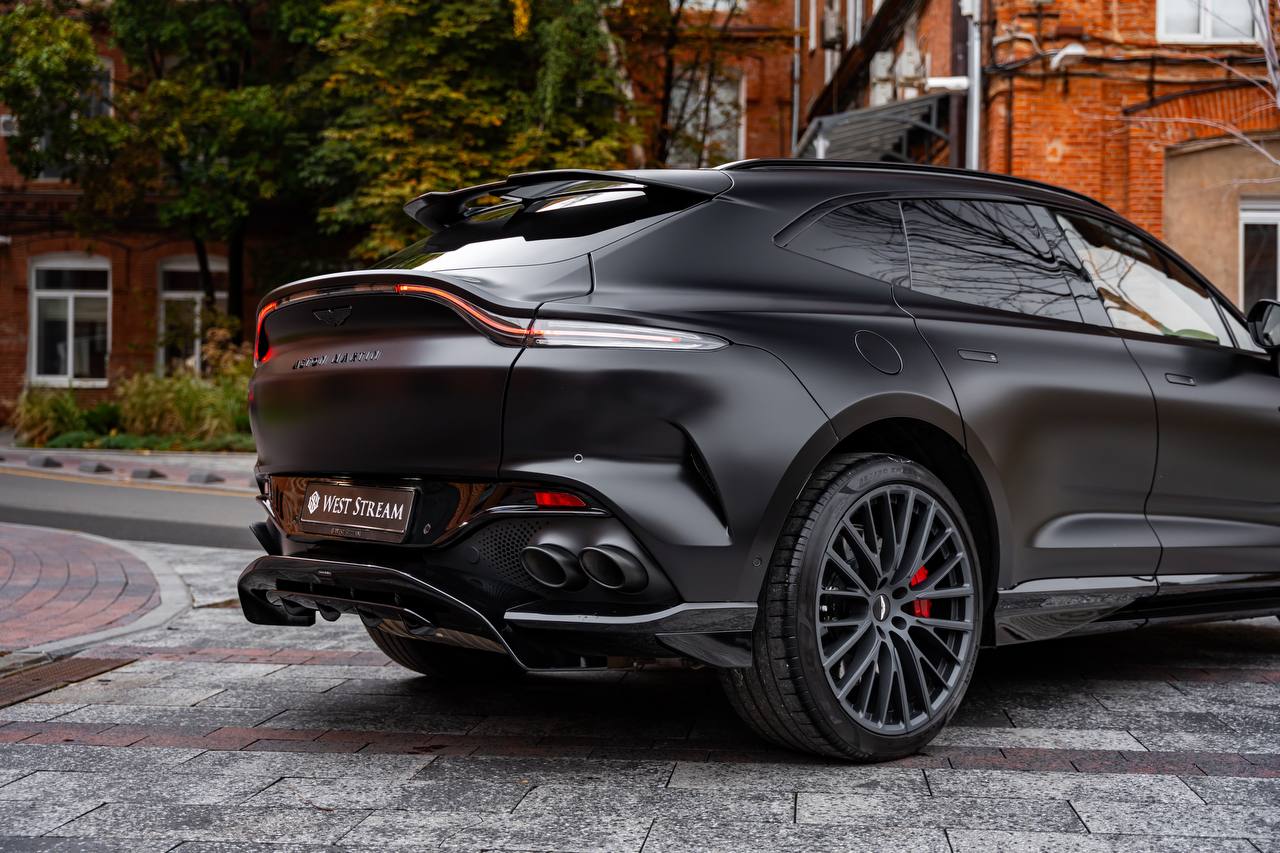 Aston Martin DBX 707id-3760