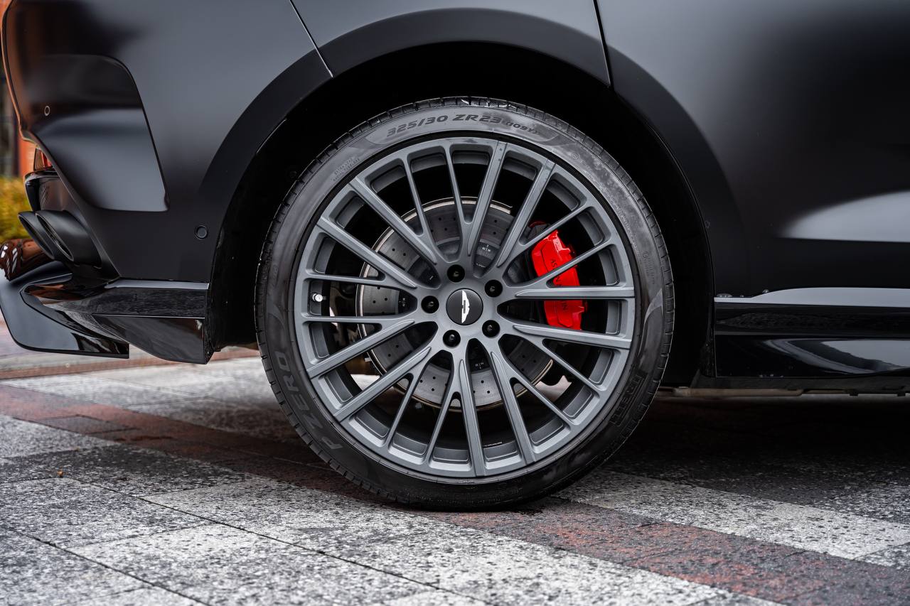 Aston Martin DBX 707id-3760