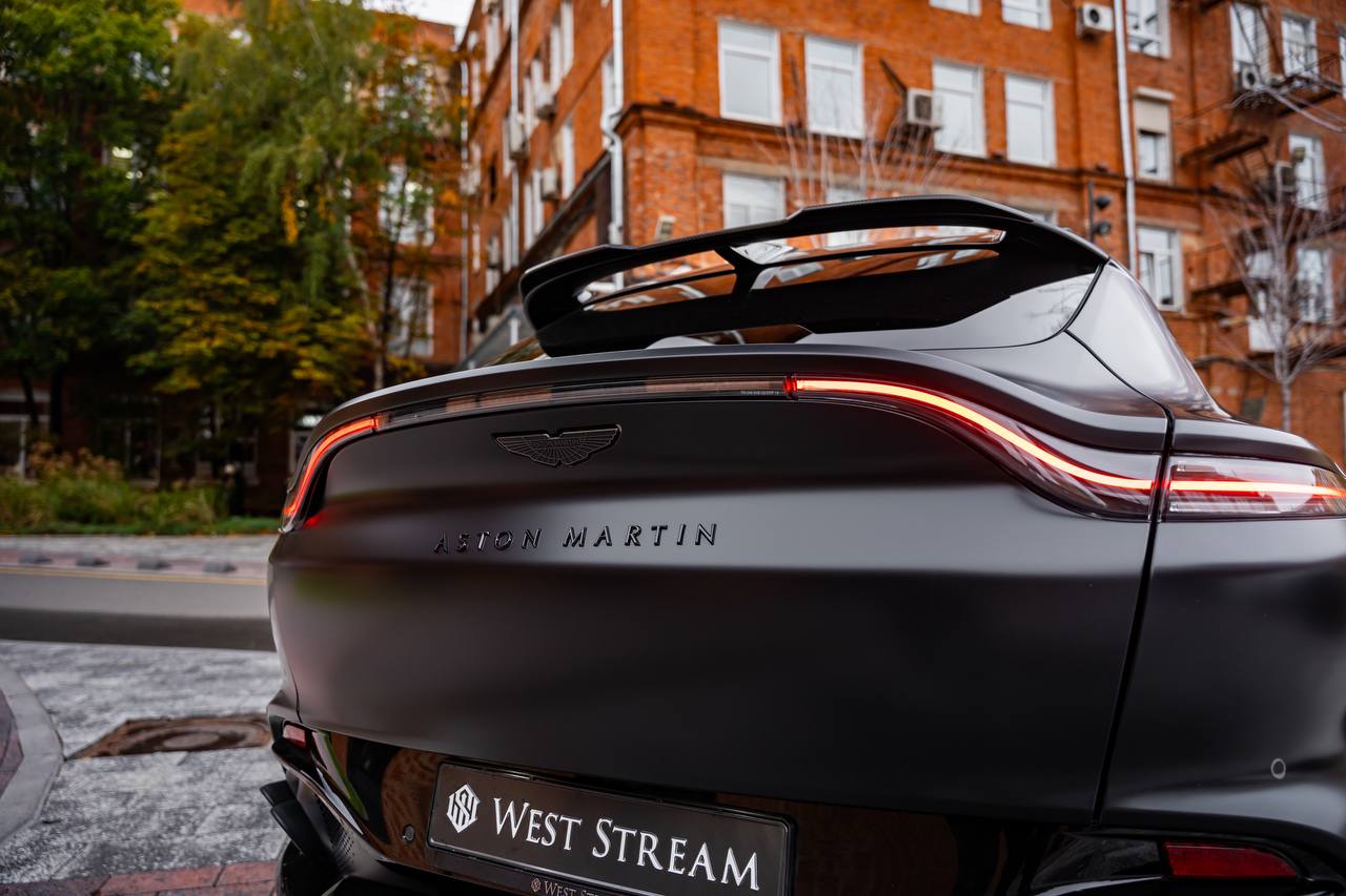 Aston Martin DBX 707id-3760