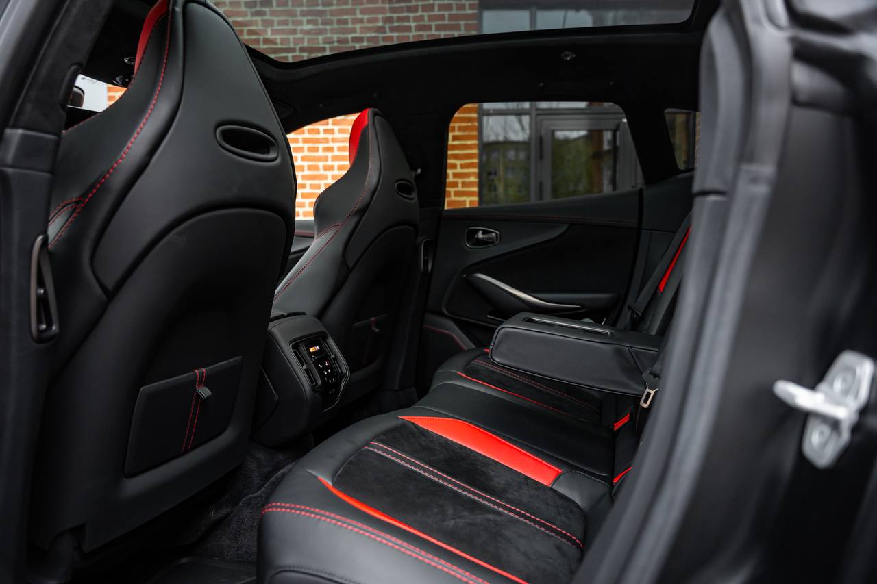 Aston Martin DBX 707id-3760