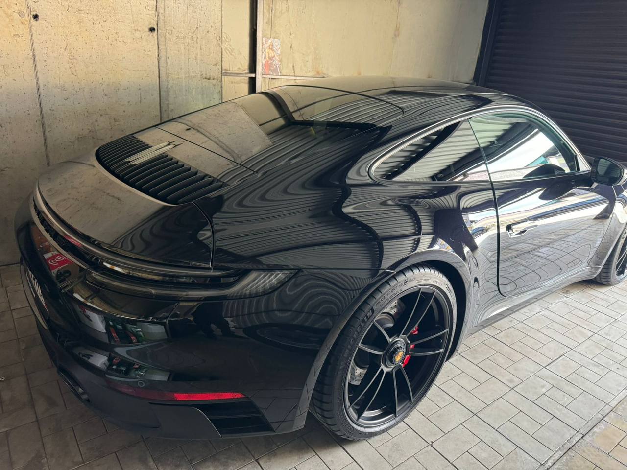 Porsche 911 Carrera GTSid-3772