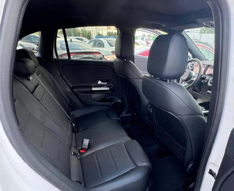 Mercedes-Benz GLA-Class 220 4MATICid-4609