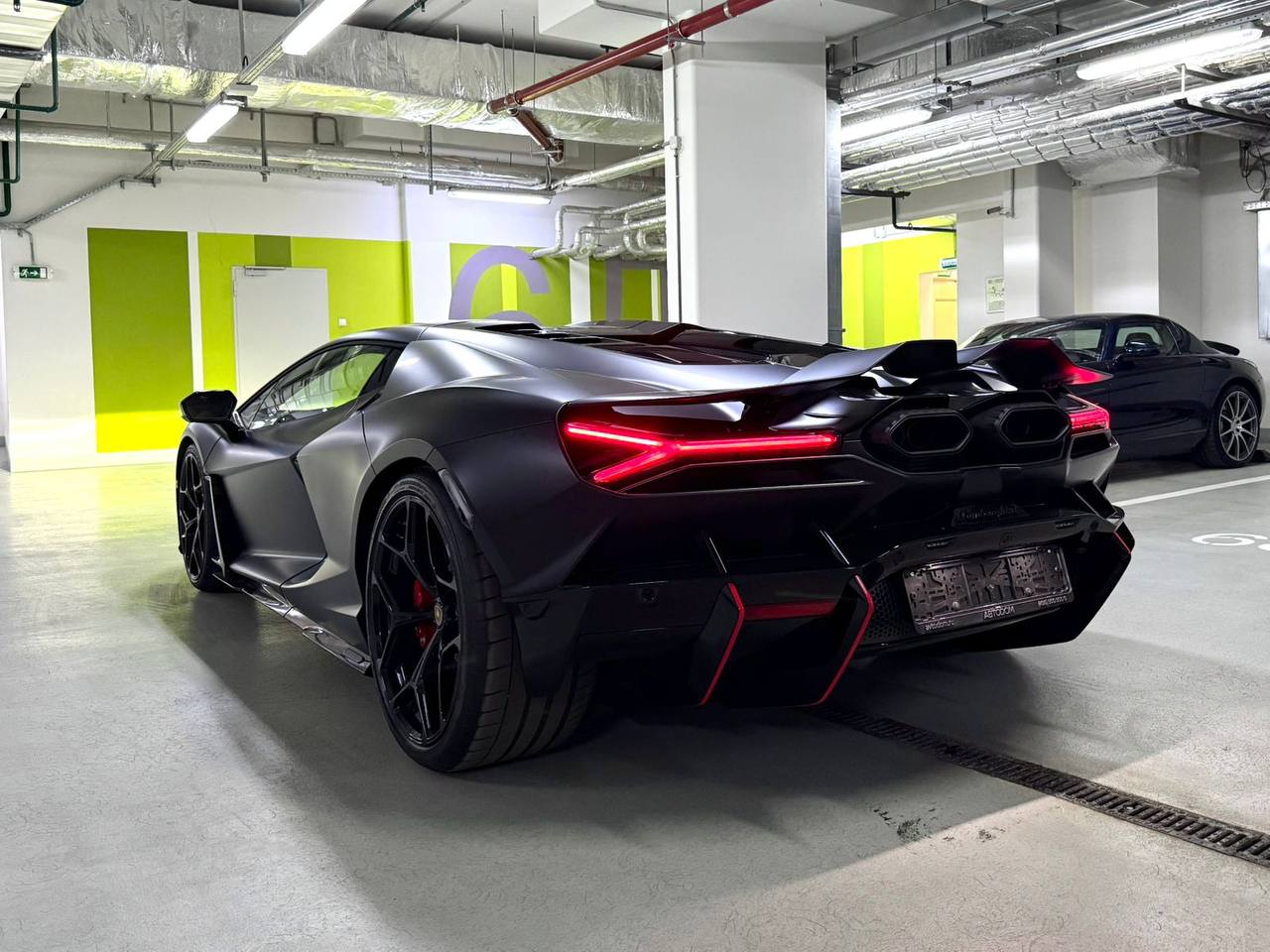 Lamborghini Revuelto id-4610