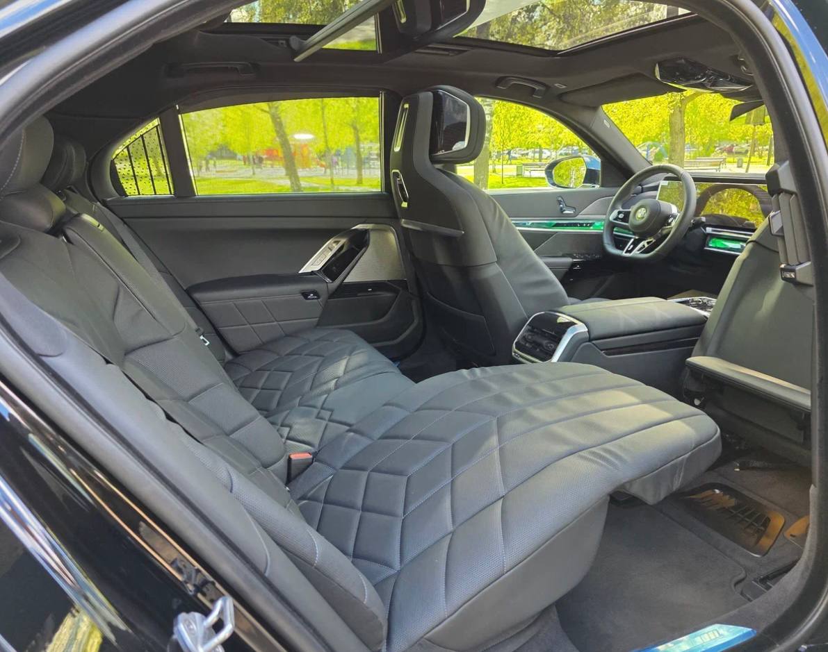 BMW 7 series 740i xDrive Msportid-4895