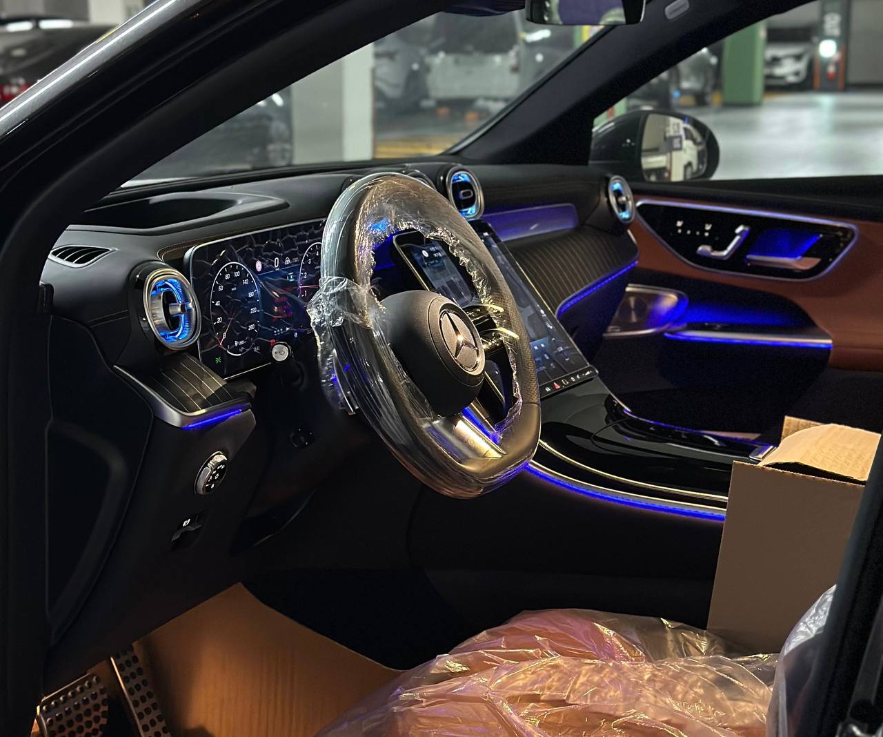 Mercedes-Benz GLC-Class 300 4Mid-4896