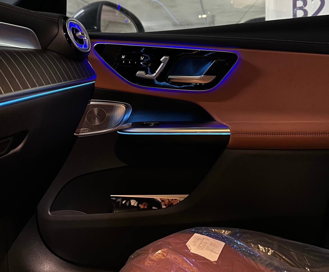 Mercedes-Benz GLC-Class 300 4Mid-4896