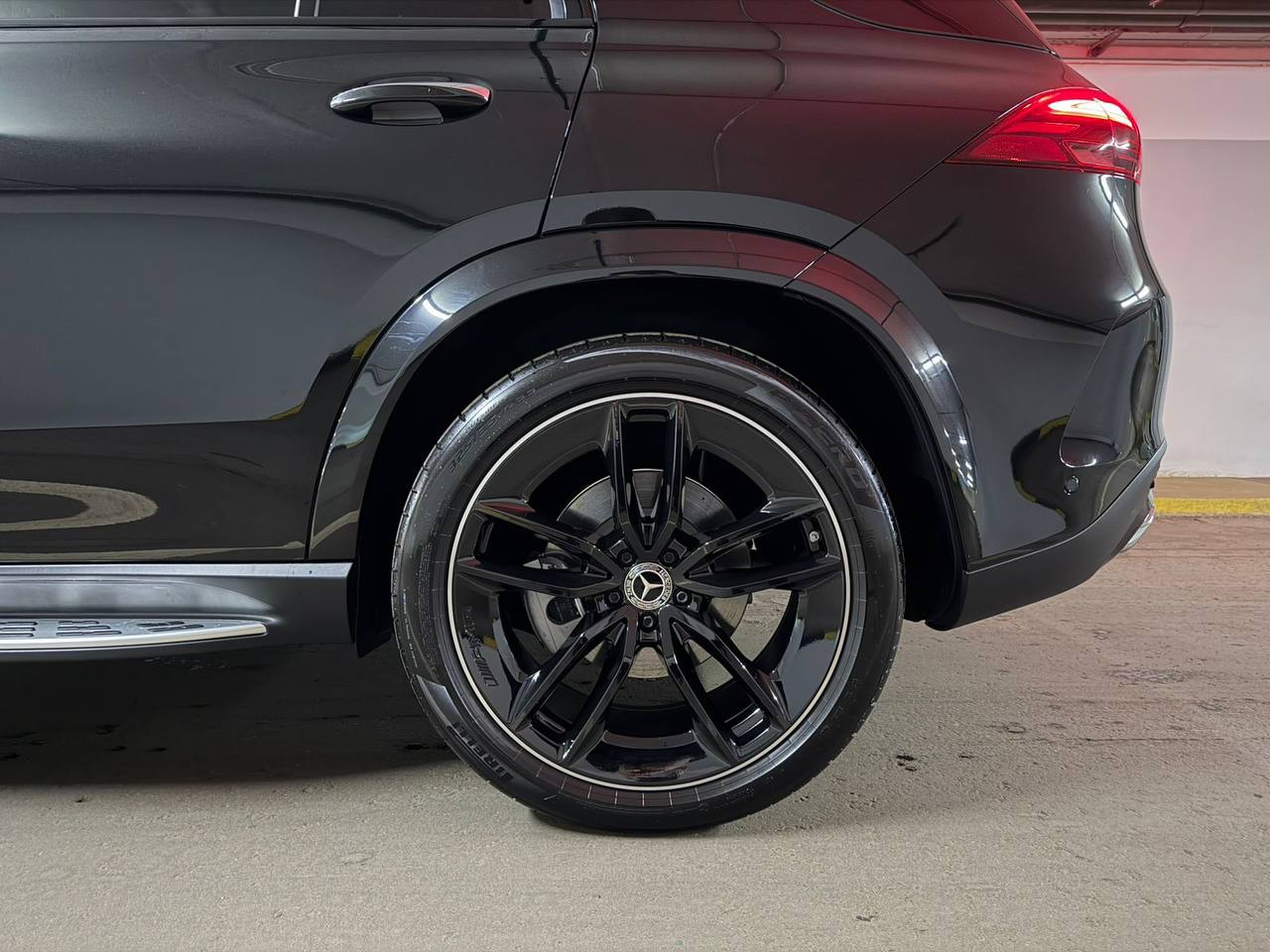 Mercedes-Benz GLE-Class 300did-5601