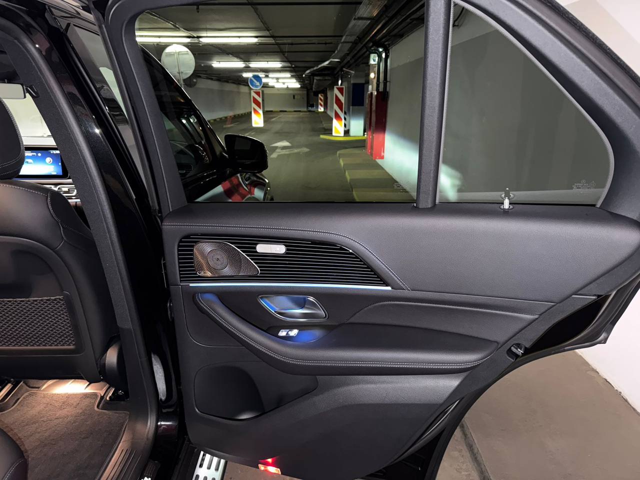 Mercedes-Benz GLE-Class 300did-5601