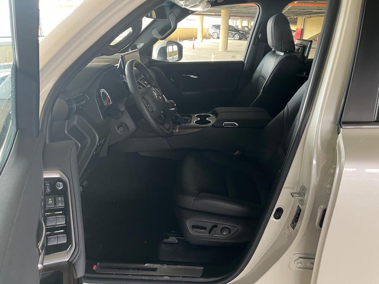 Toyota Land Cruiser 300id-3470