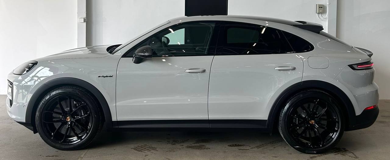 Porsche Cayenne TURBOid-3786