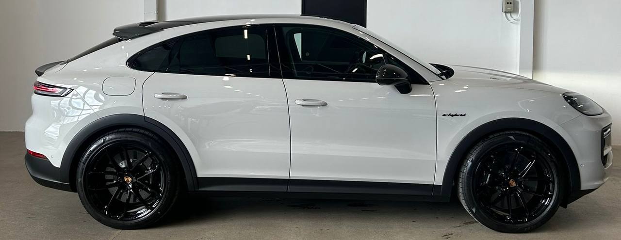 Porsche Cayenne TURBOid-3786