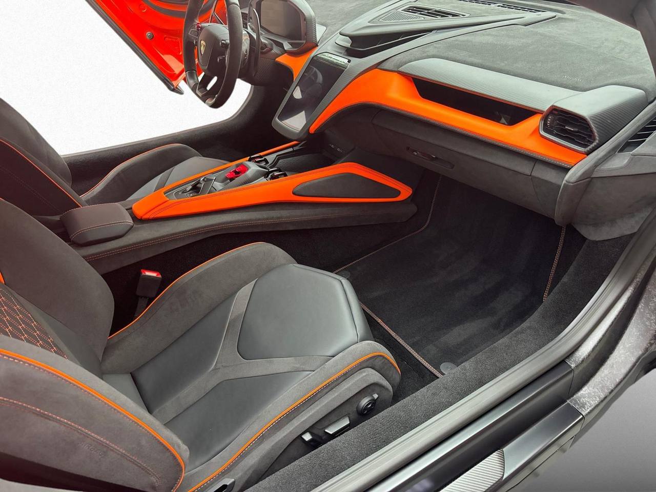 Lamborghini Revuelto Carbon Ext & Intid-4246