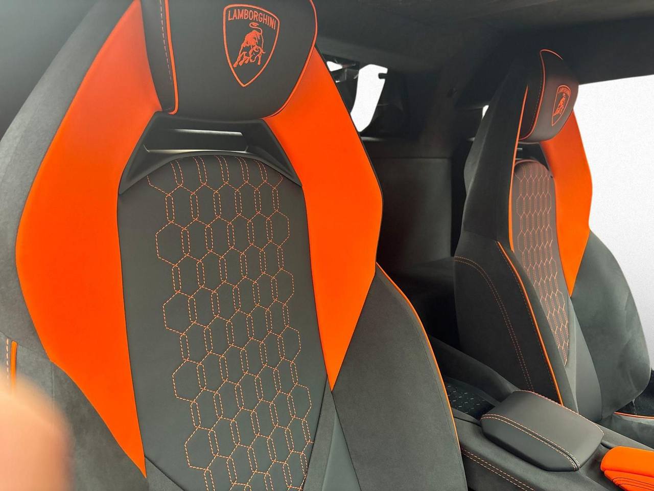 Lamborghini Revuelto Carbon Ext & Intid-4246