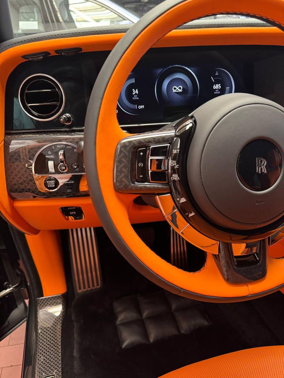 ROLLS ROYCE CULLINAN Black Badgeid-4257