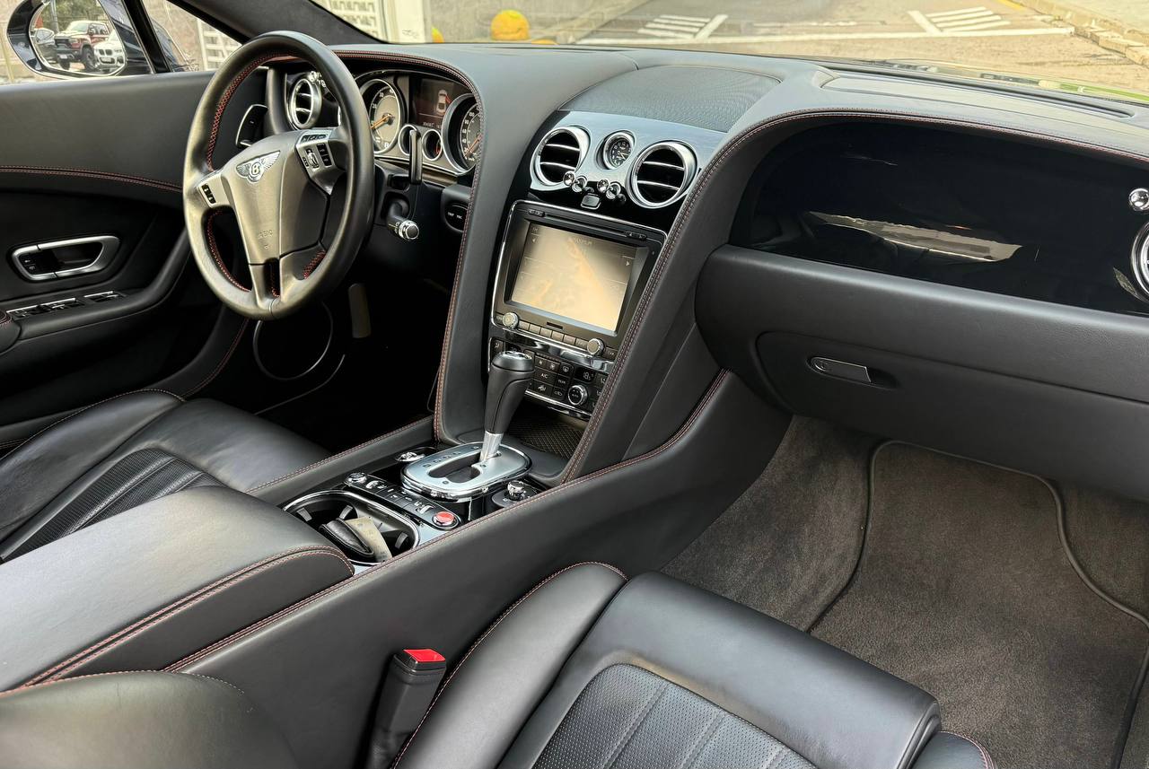 Bentley Continental GT id-4900