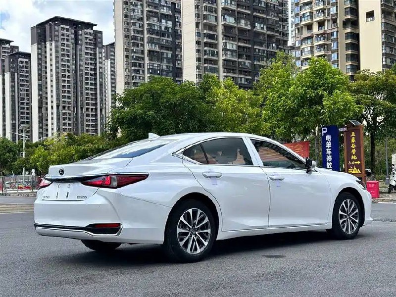Lexus ES 200id-5145