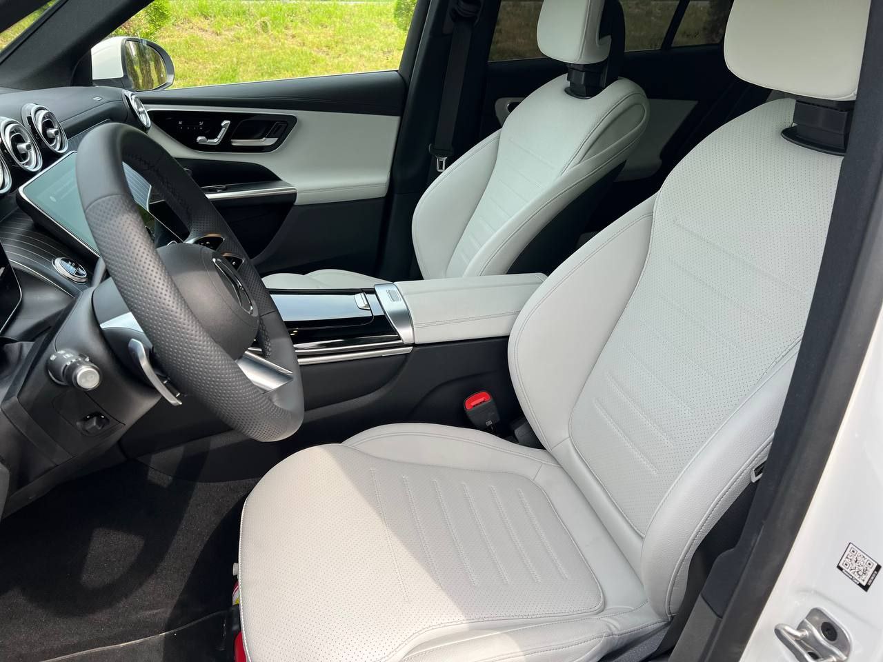 Mercedes-Benz GLC-Class 300id-4628