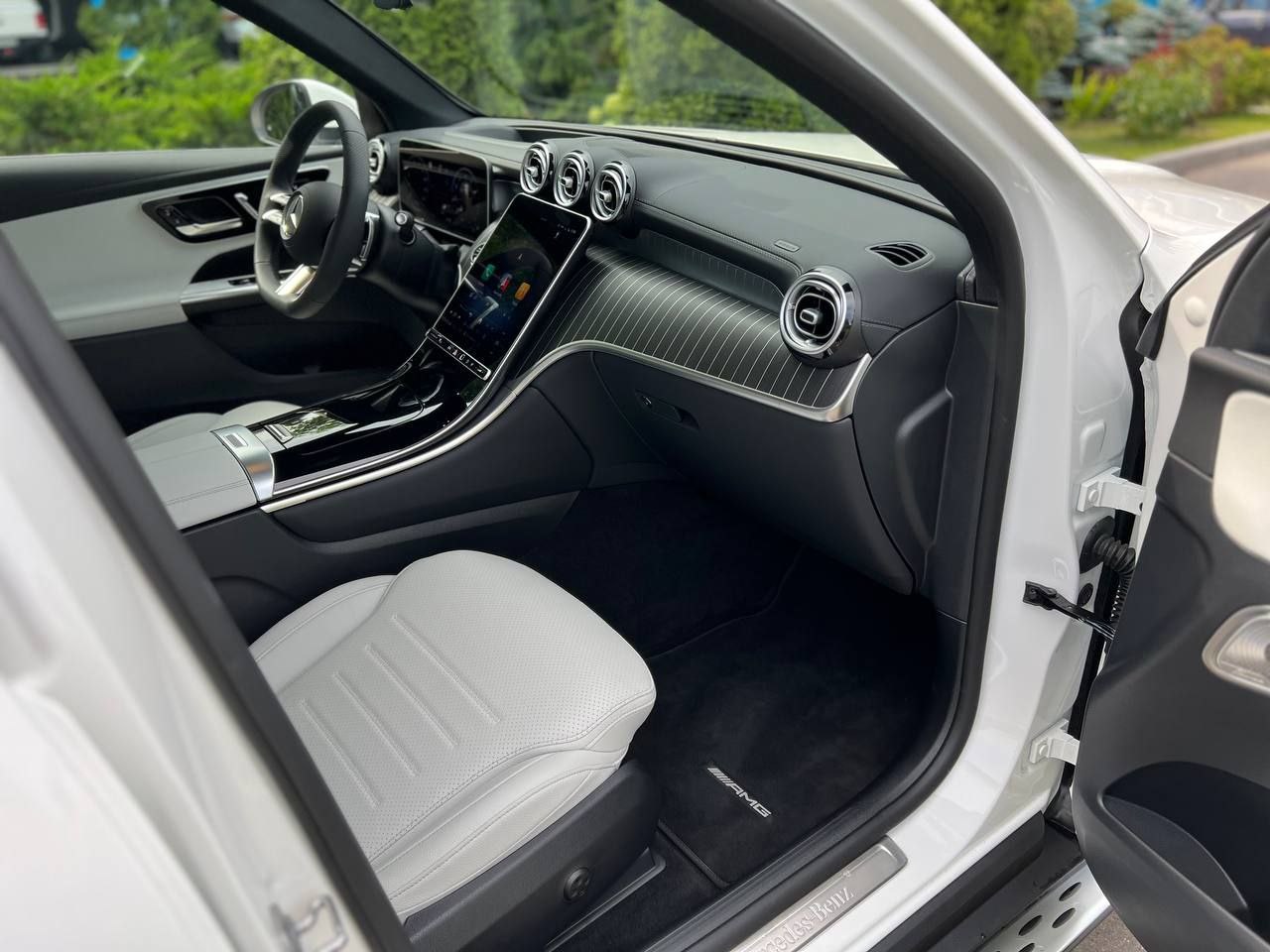 Mercedes-Benz GLC-Class 300id-4628