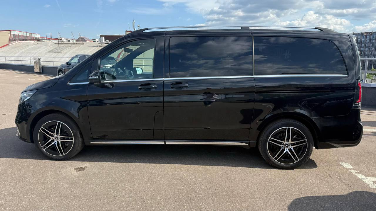 Mercedes-Benz V-Class 300d 4M Longid-4630