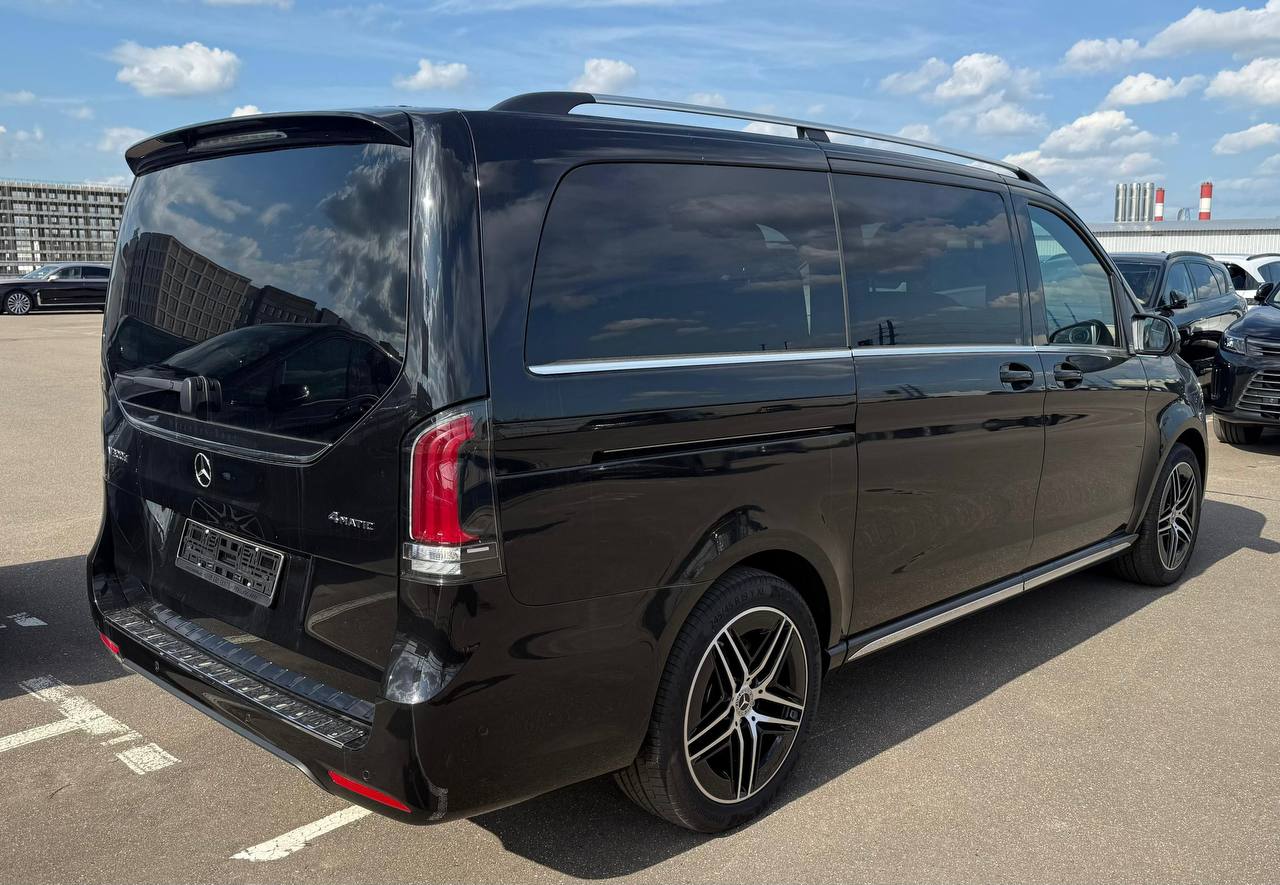 Mercedes-Benz V-Class 300d 4M Longid-4630