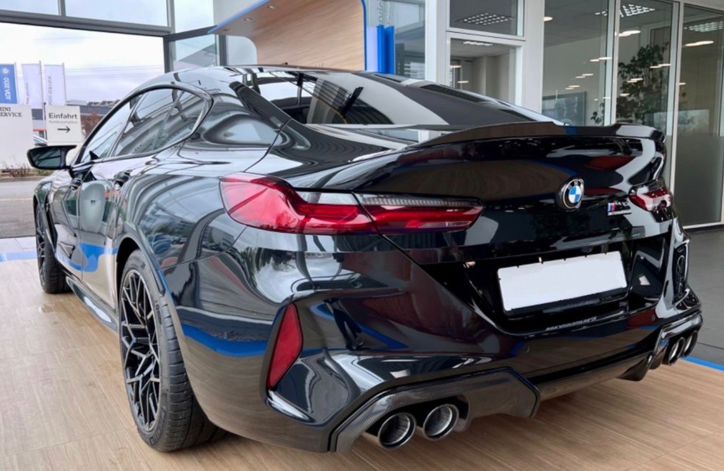 BMW M8 xDrive Competition Gran Coupe Carbon