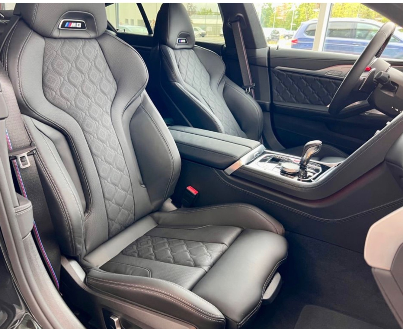 BMW M8 xDrive Competition Gran Coupe Carbon