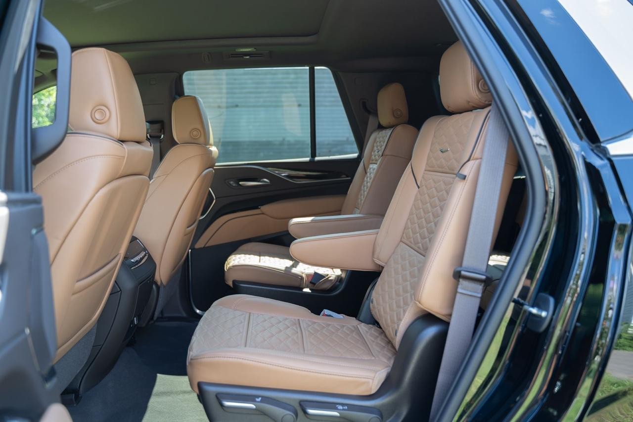 Cadillac Escalade Platinum luxury