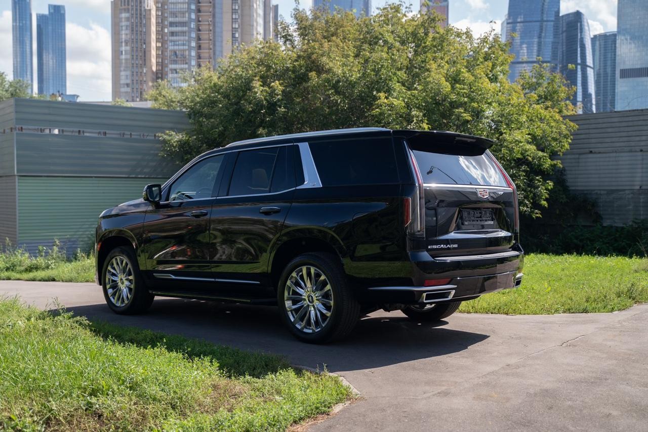 Cadillac Escalade Platinum luxury