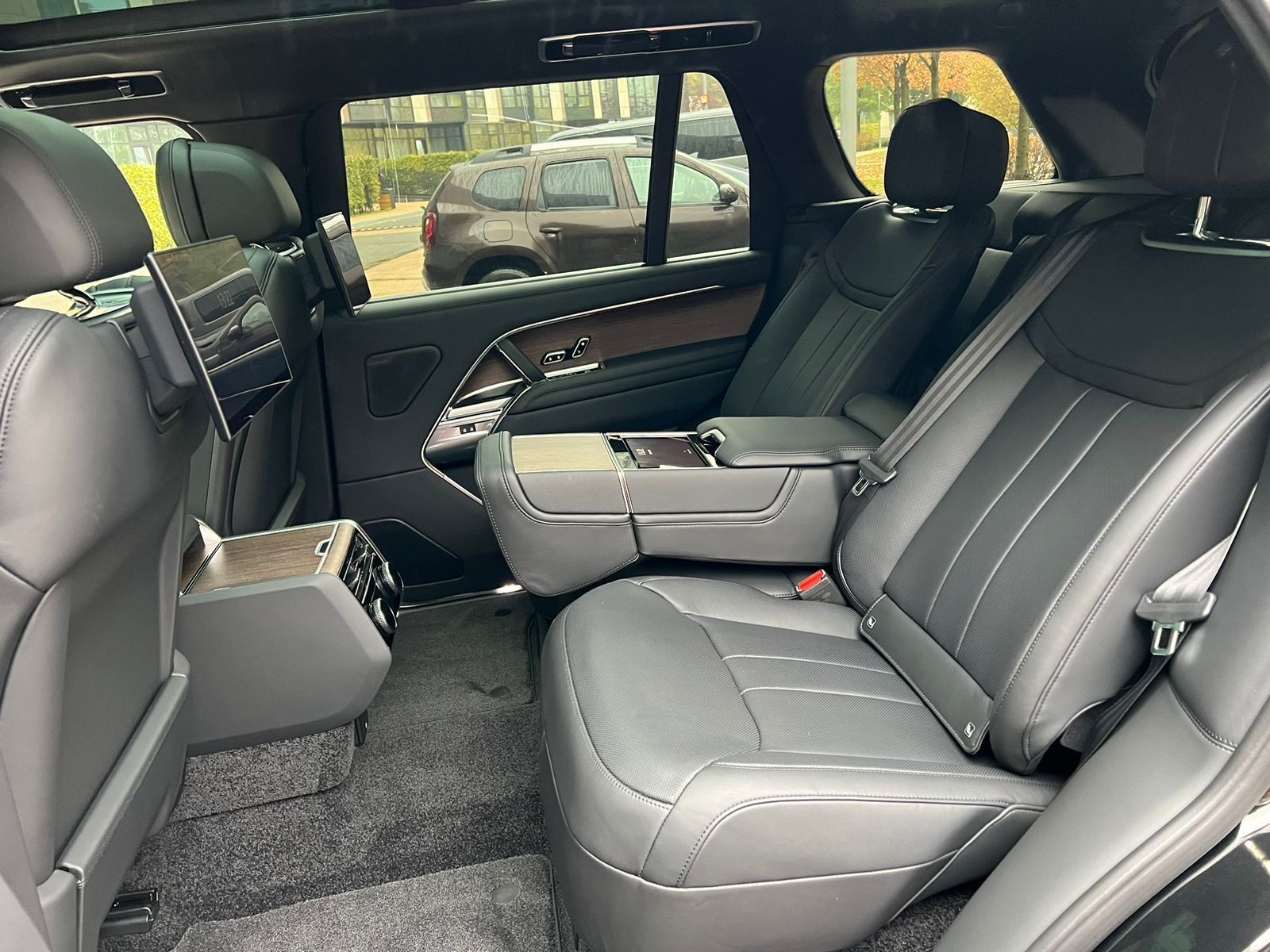 Land Rover Range Rover Autobiography Long D350