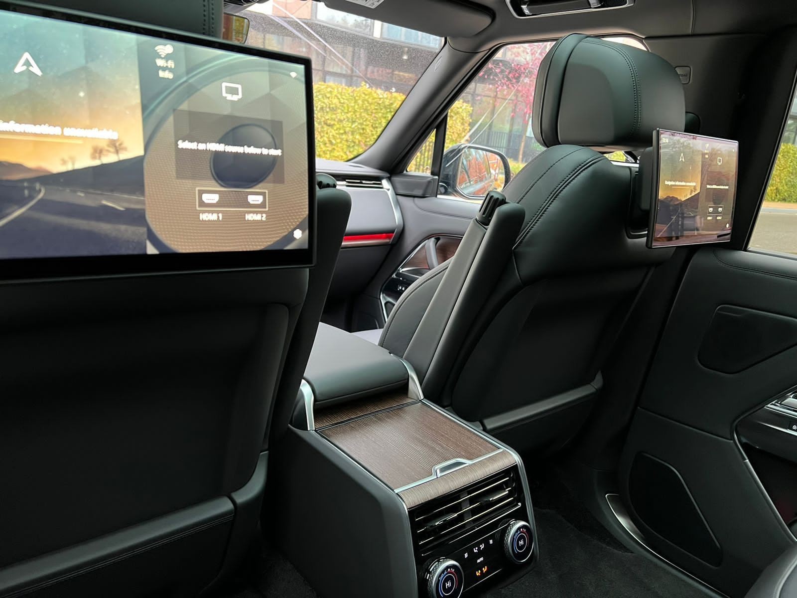 Land Rover Range Rover Autobiography Long D350