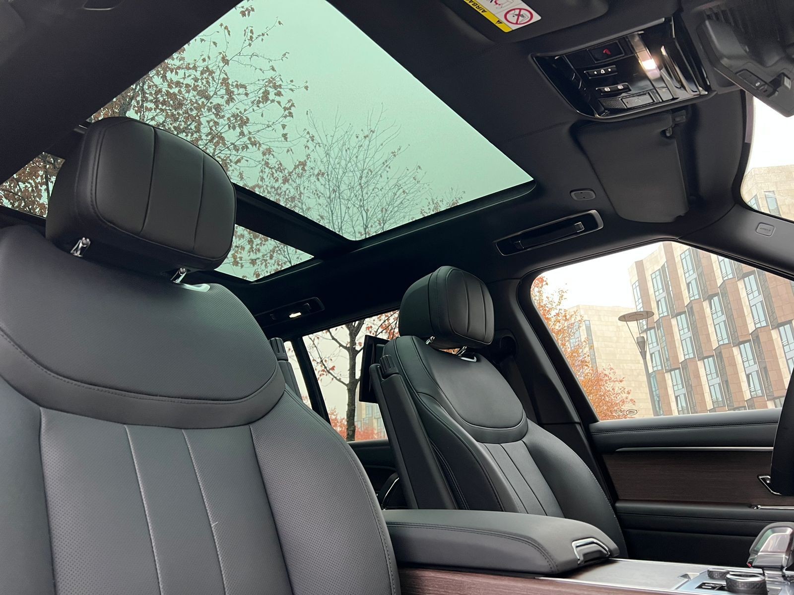 Land Rover Range Rover Autobiography Long D350