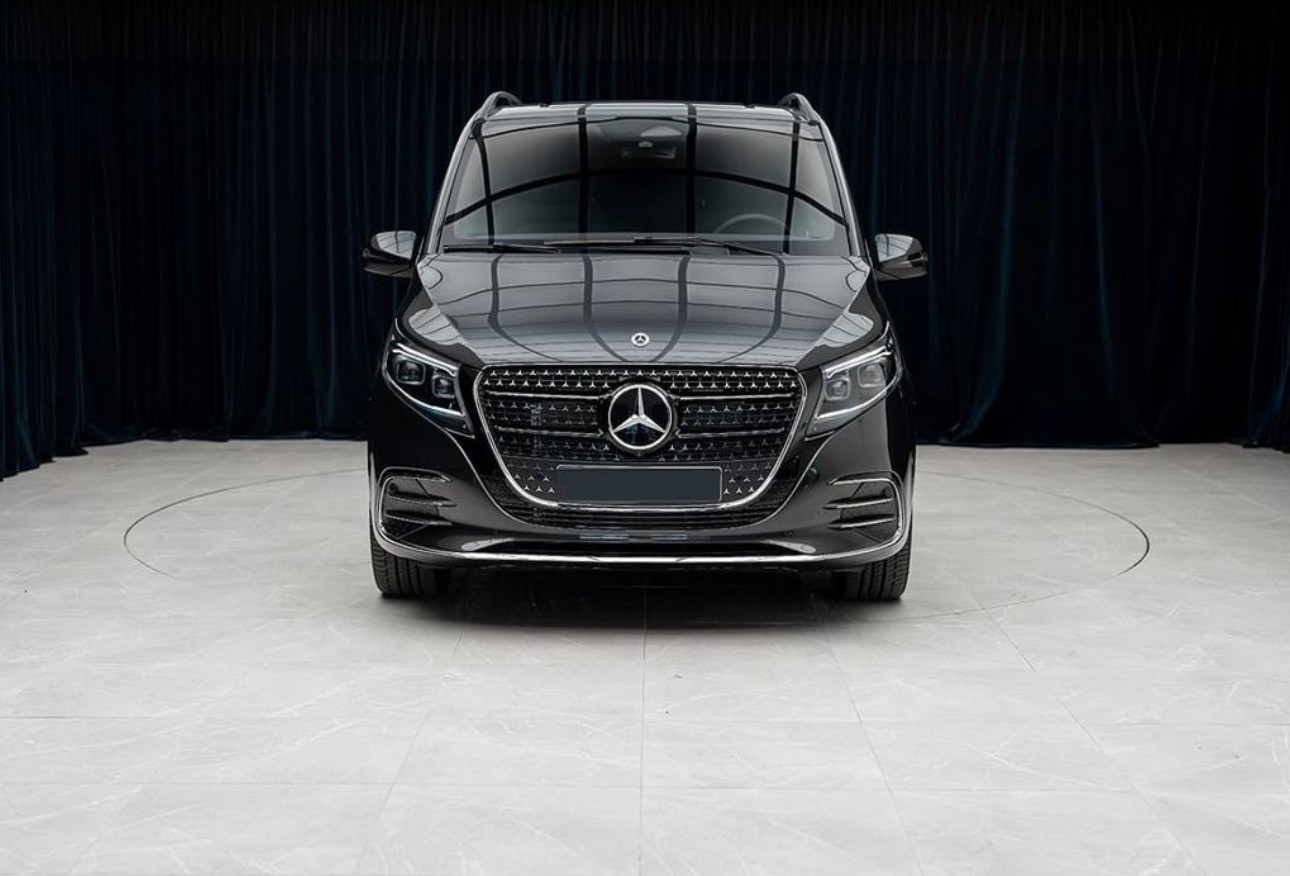 Mercedes V-class V300d 4MATIC AMG